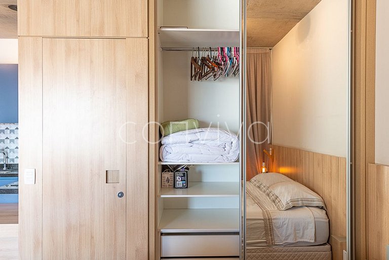 HK85 Apartment design a few meters from the subway