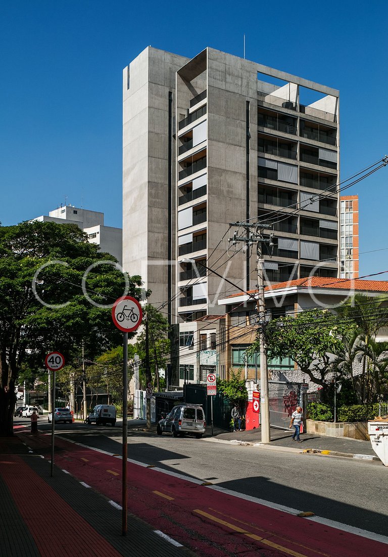 HK35 Apartment design a few meters from the subway