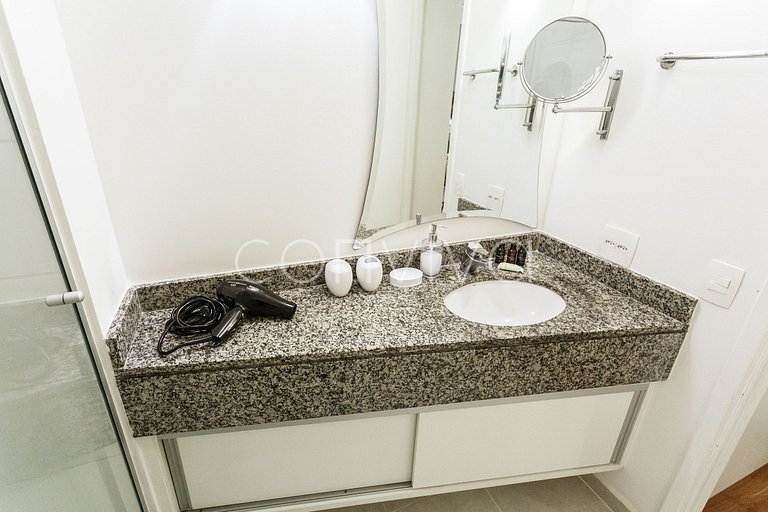 CT1005 Flat with daily housekeeing in Bela Vista