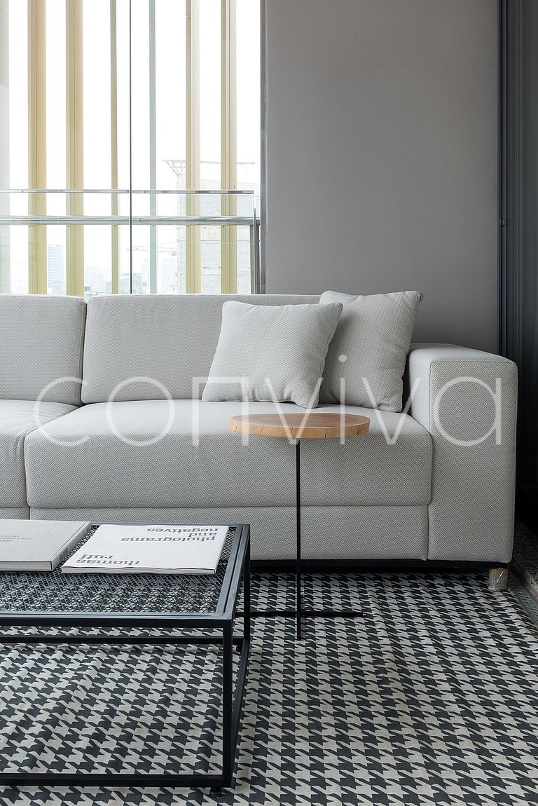 FI173 Studio elegante Itaim Bibi