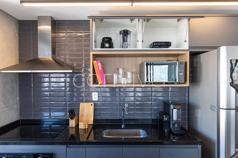 HI101 Sophisticated duplex at Huma Itaim