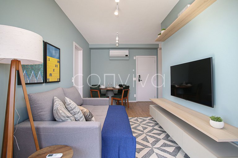 FEP124 Apto em Pinheiros c/ vaga p/ 03 hospedes