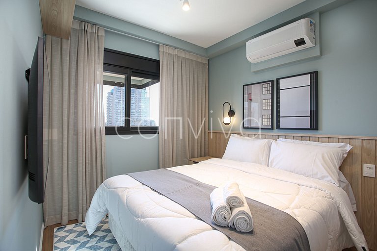 FEP124 Apto em Pinheiros c/ vaga p/ 03 hospedes