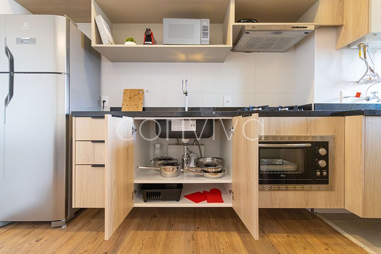 FEP034 Piscina e home office em Pinheiros p/ 03 hospedes