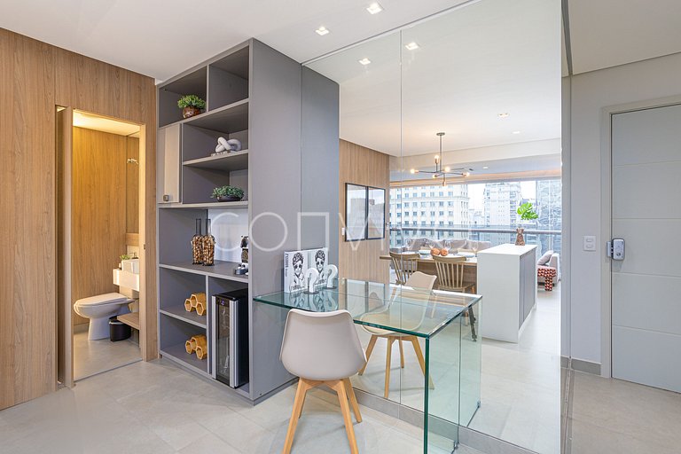 HOE1201 Apt c/ adega e vista livre na Vila Olímpia