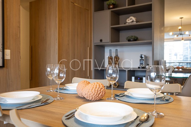 HOE1201 Apt c/ adega e vista livre na Vila Olímpia