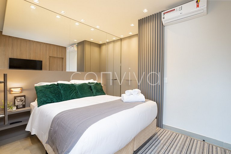 HOE1201 Apt c/ adega e vista livre na Vila Olímpia