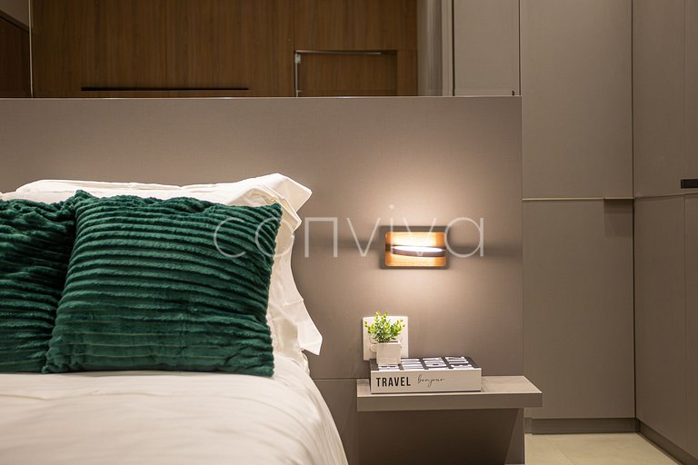 HOE1201 Apt c/ adega e vista livre na Vila Olímpia