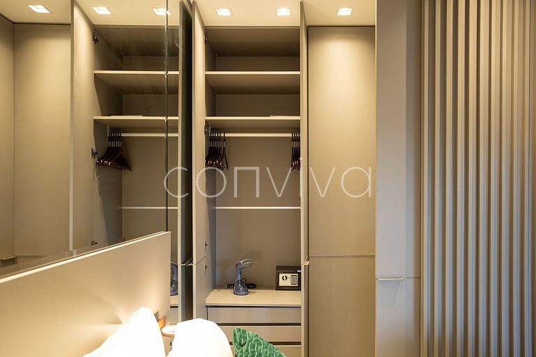 HOE1201 Apt c/ adega e vista livre na Vila Olímpia