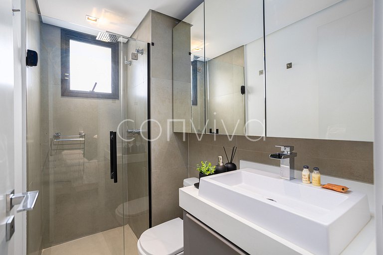 HOE1201 Apt c/ adega e vista livre na Vila Olímpia