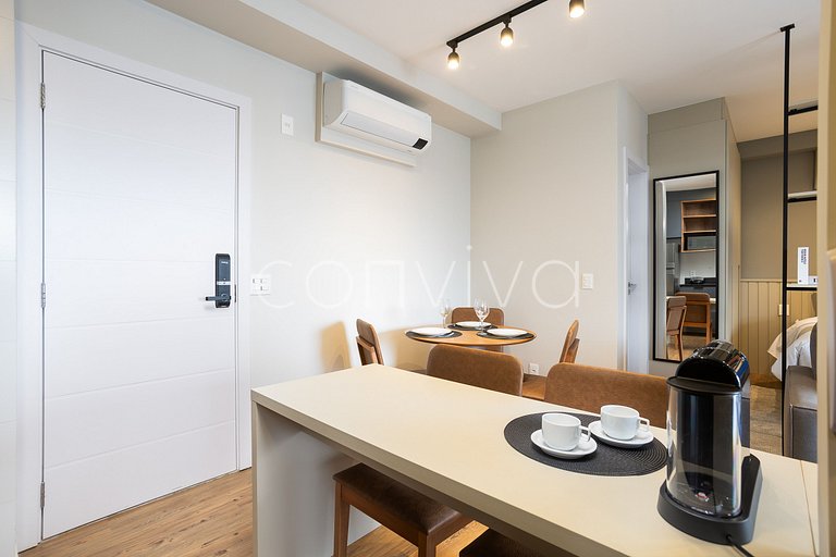 FEP166 Estudio con amplio balcón en Pinheiros