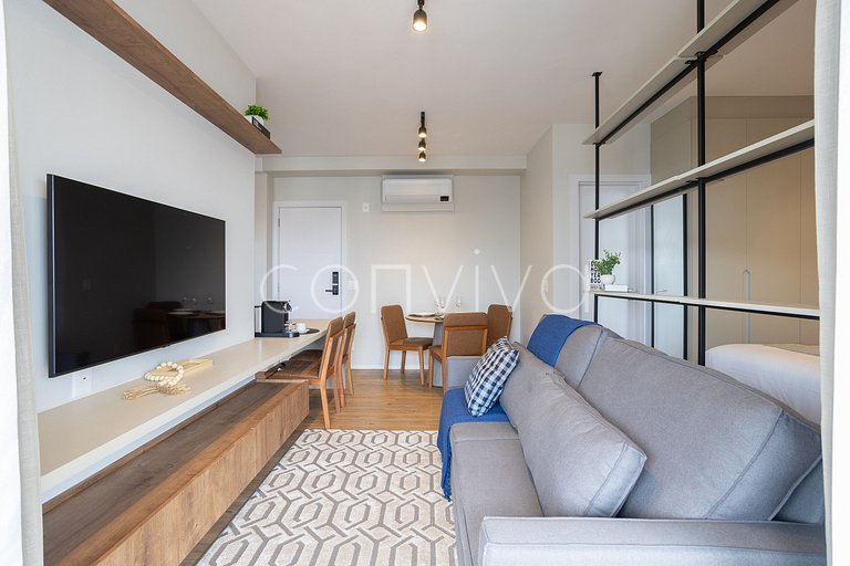 FEP166 Estudio con amplio balcón en Pinheiros