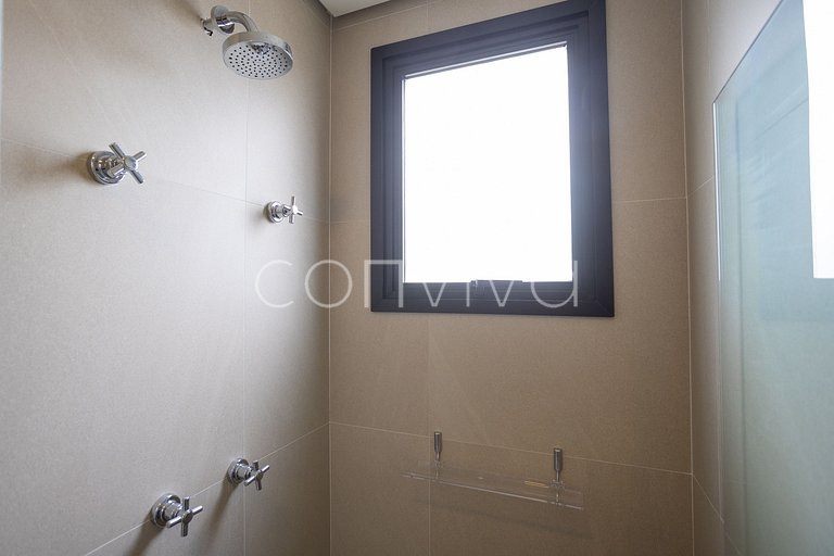FEP166 Studio com varanda espaçosa em Pinheiros
