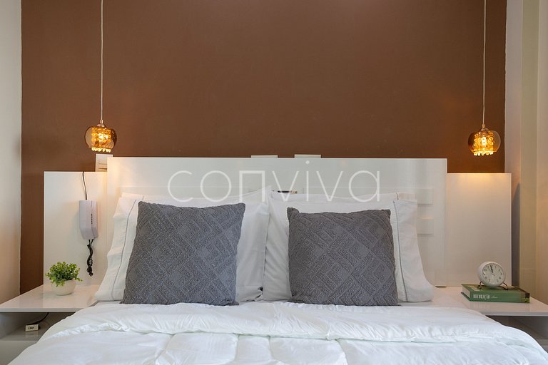 VNBR1507 30m² c/varanda no Bom Retiro p/4 hóspedes