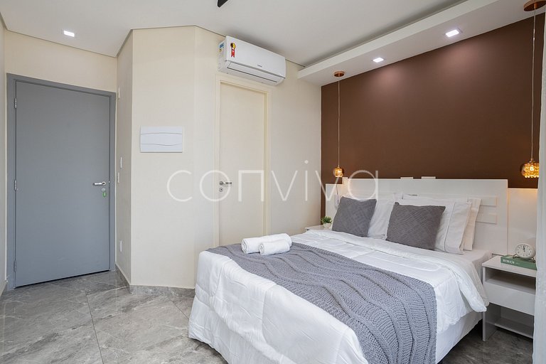 VNBR1507 30m² c/varanda no Bom Retiro p/4 hóspedes