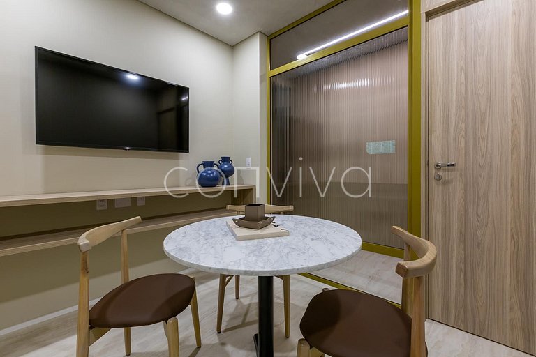 DOU1008 Vila Nova Conceição | Wifi | Piscina & Gym