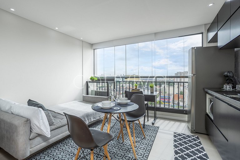 VNBR1107 30m², varanda e home office p/ 4 hóspedes