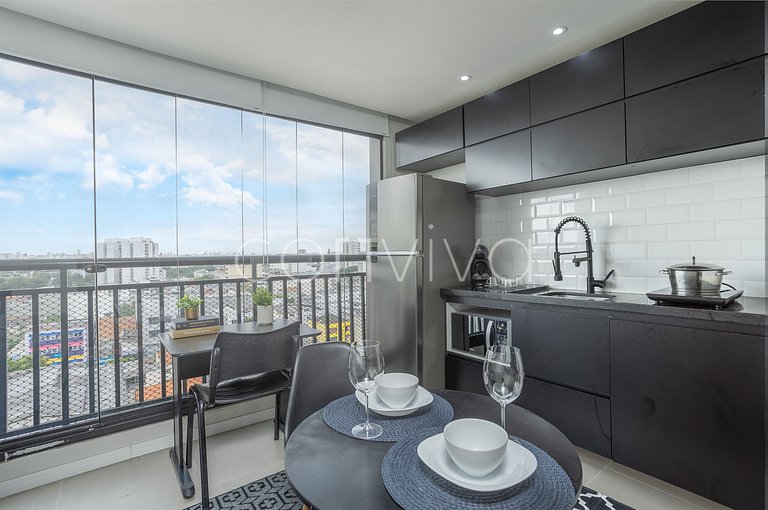 VNBR1107 30m², varanda e home office p/ 4 hóspedes