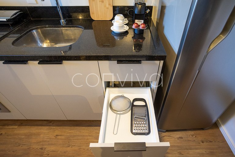 FEP146 14º andar c/ vista de Pinheiros - São Paulo