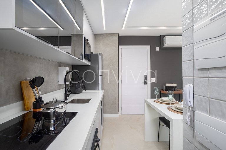 FEP112 Apto alto padrão no 11º andar em Pinheiros