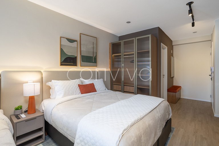 NAG1401 camas queen | varanda c/ vista | Pinheiros