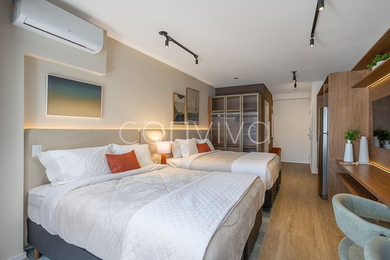 NAG1401 camas queen | varanda c/ vista | Pinheiros