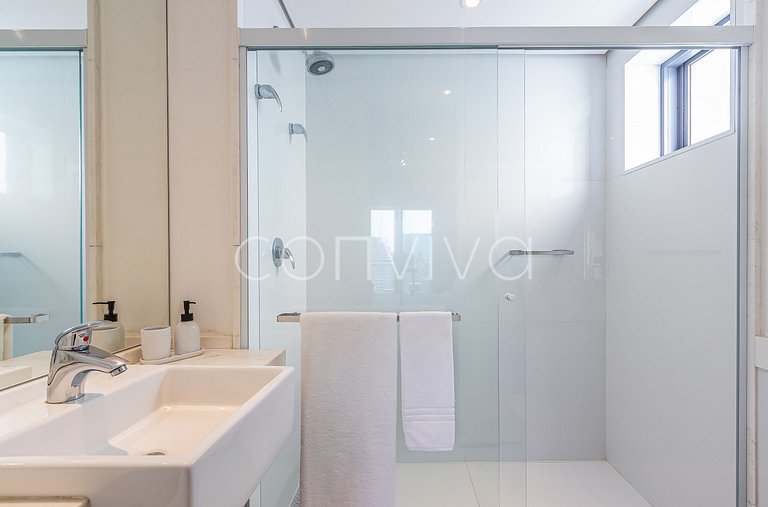 FI196 Studio con una vista increíble en el piso 19