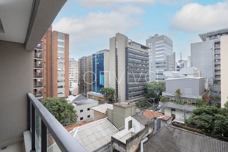 SUP074 Studio com sacada pertinho da Av. Paulista