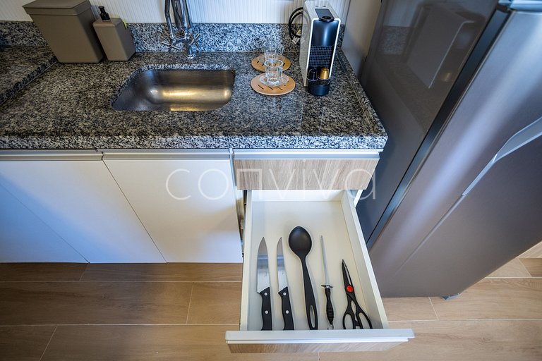 FC610 Apto belíssimo com 2 quartos na Frei Caneca