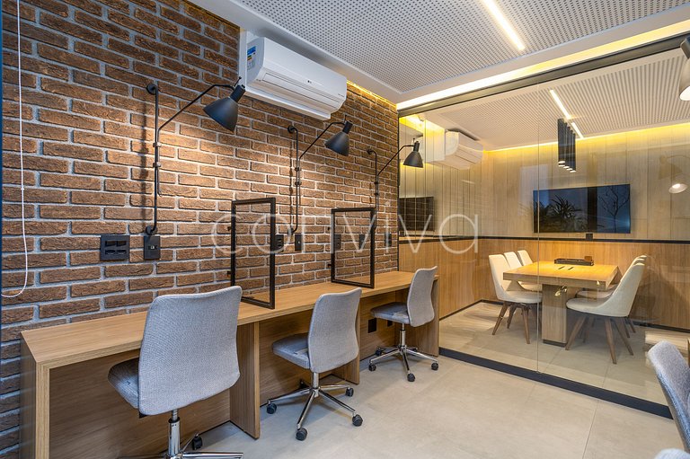 SUP013 Brand new studio next to HCor
