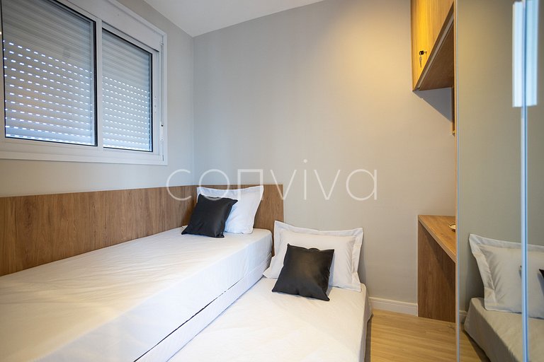 COMP1616 Apartamento 2 quartos c/ varanda em Moema