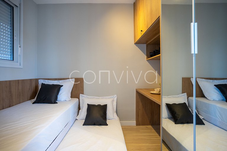 COMP1616 Apartamento 2 quartos c/ varanda em Moema