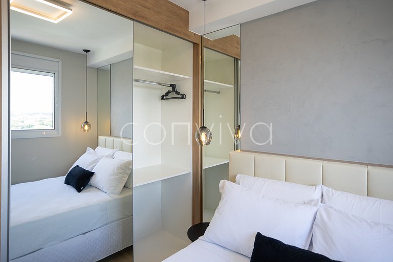 COMP1616 Apartamento 2 quartos c/ varanda em Moema