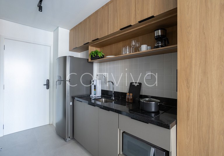 LUM1318 Studio novo c/ varanda e Wifi | Tatuapé