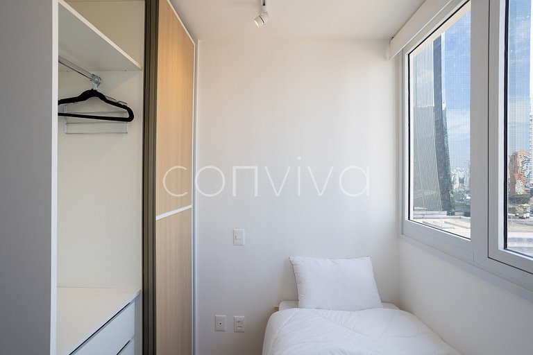 EXT0113 2-bedroom apartment with parking, 750m from the Cons