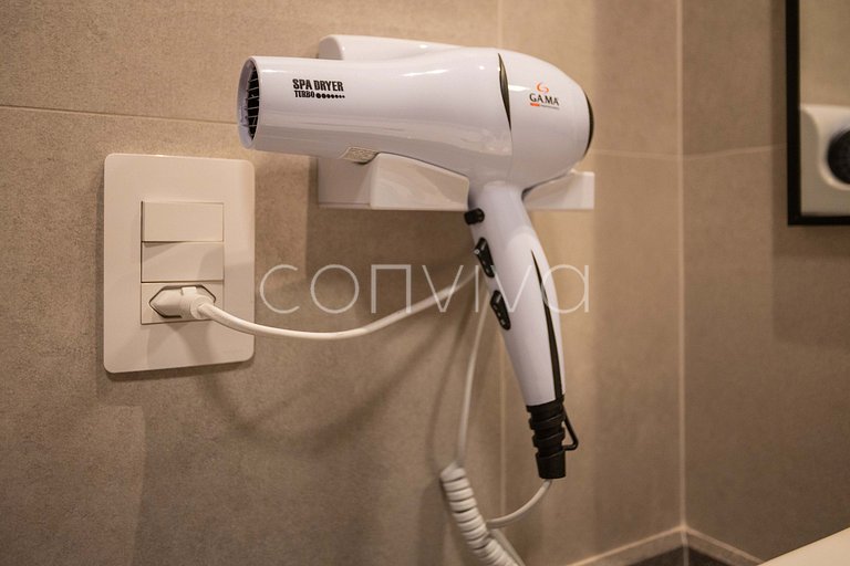 LUM0704 Studio 25m² c/ varanda, piscina e academia