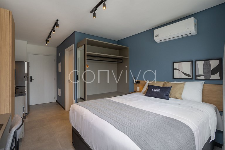 LUM0705 Studio 25m² c/ varanda, piscina e academia