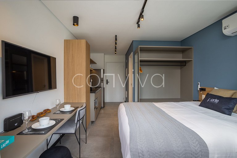 LUM0705 Studio 25m² c/ varanda, piscina e academia
