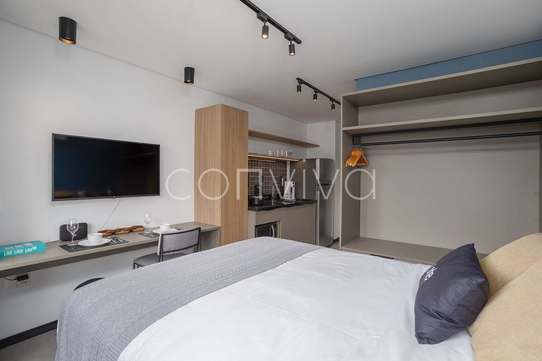 LUM0705 Studio 25m² c/ varanda, piscina e academia