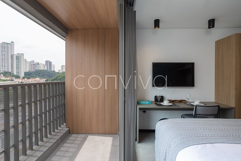 LUM1010 Studio incrivel no Anália Franco