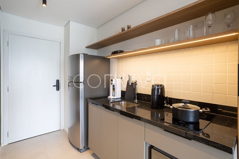 LUM0620 Studio 25m² c/ varanda, piscina e academia