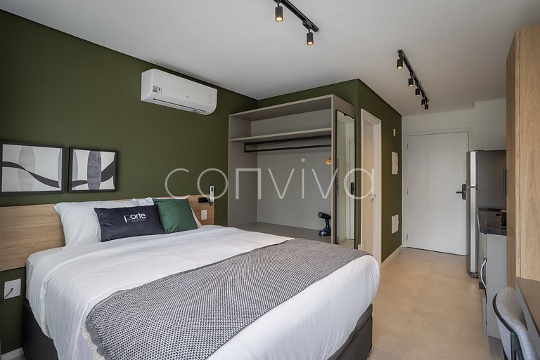 LUM0620 Studio 25m² c/ varanda, piscina e academia