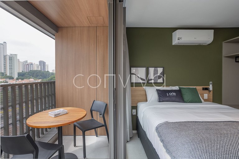 LUM0620 Studio 25m² c/ varanda, piscina e academia