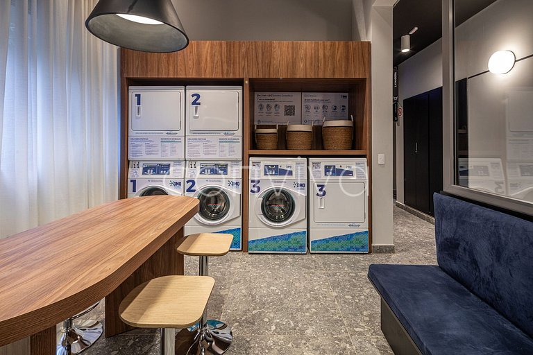 AD1001 Studio novo 27m² c/ ar e Wi-Fi na Berrini