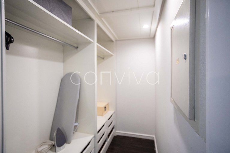 TBE1302 Flat c/ vaga e varanda na Berrini