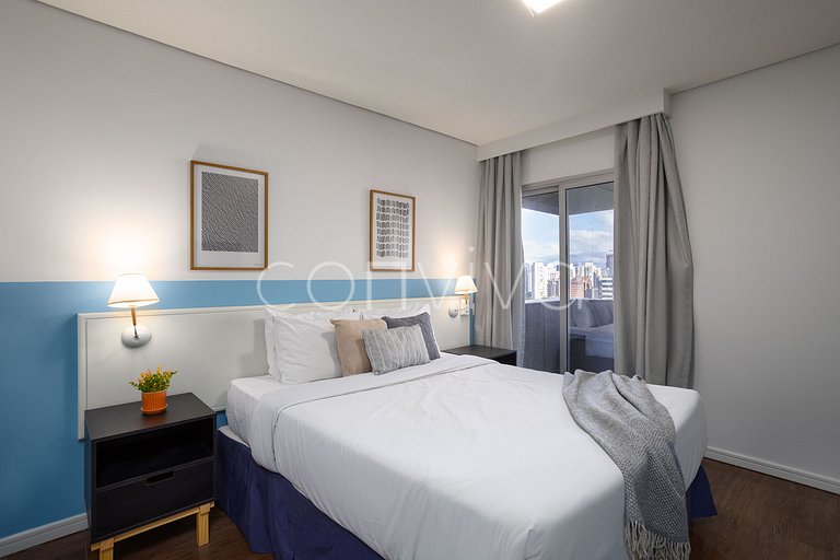 TBE2002 Conjugado c/varanda p/4 hóspedes | Berrini