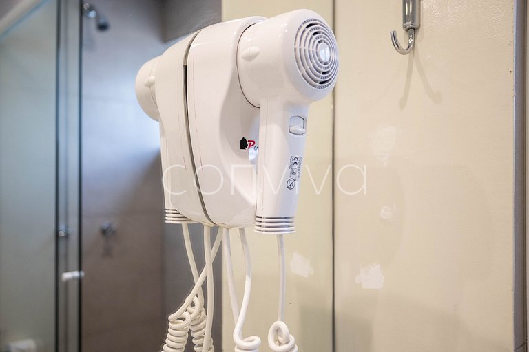 TBE2002 Conjugado c/varanda p/4 hóspedes | Berrini