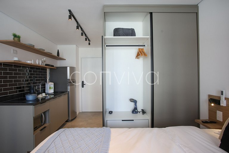 LUM513 Studio novinho com varanda e lazer SP