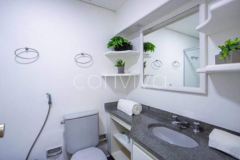 LOR035 Flat with bathtub and parking space in Jardins