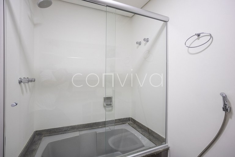 LOR035 Flat with bathtub and parking space in Jardins